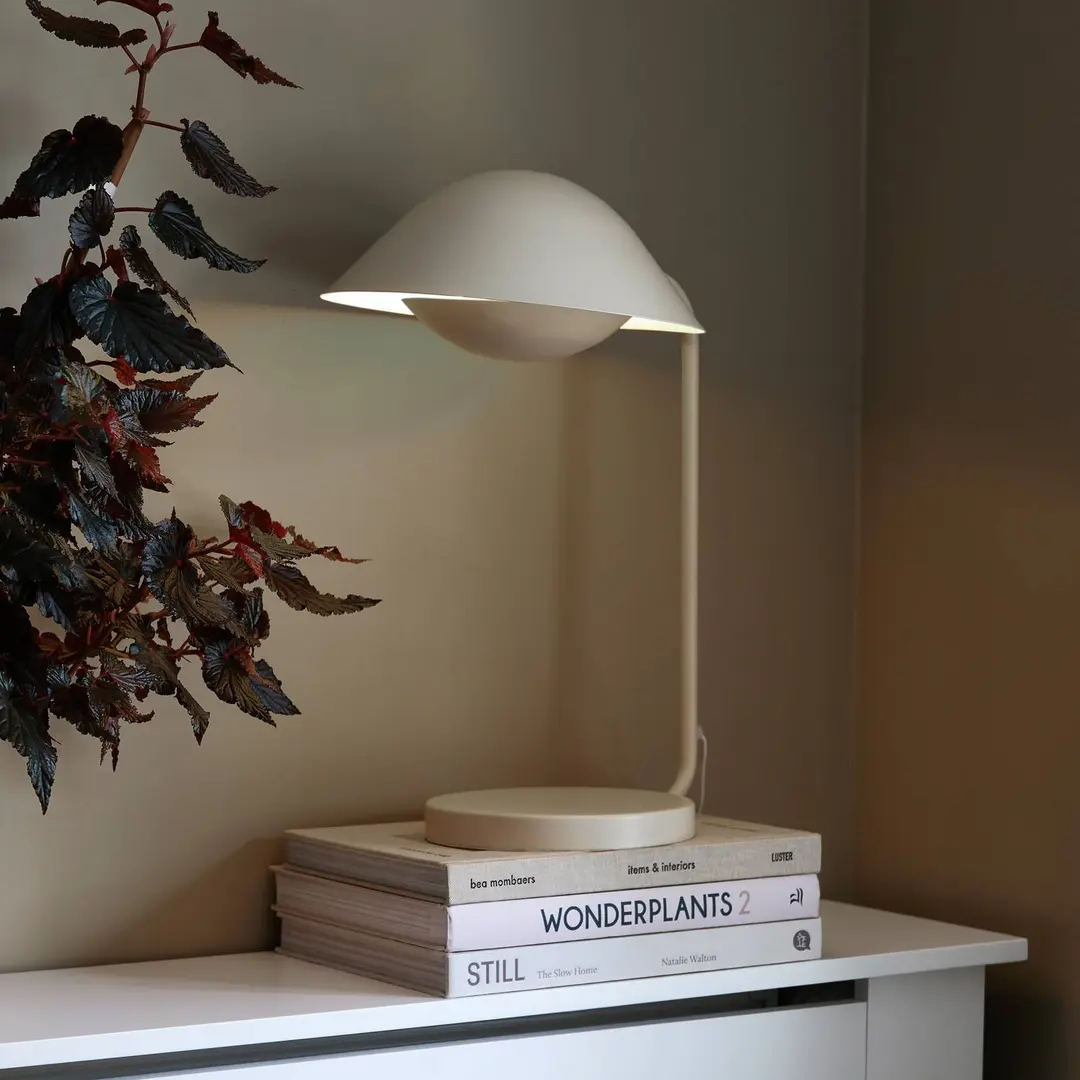 Nordlux Tischleuchte Freya aus Metall, beige