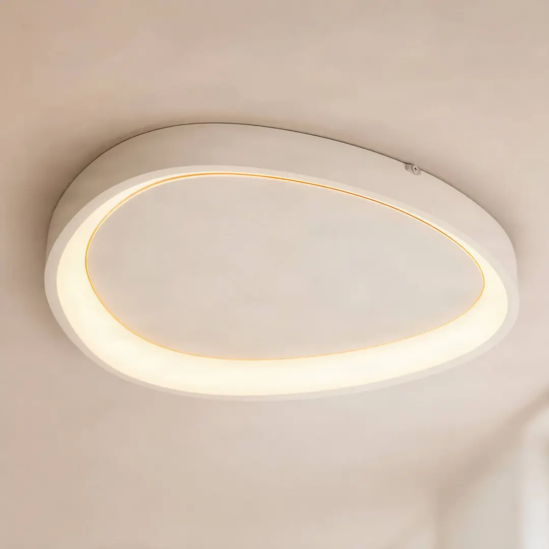 Lindby LED-Deckenlampe Triangulo, weiß, 42 cm, 3-step-dim
